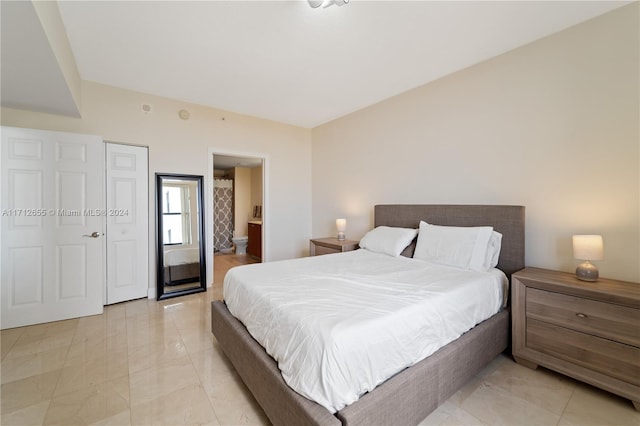 bedroom with a closet