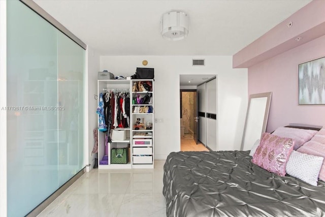 bedroom featuring a closet