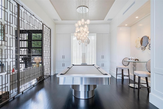 rec room with a textured ceiling, pool table, and a notable chandelier