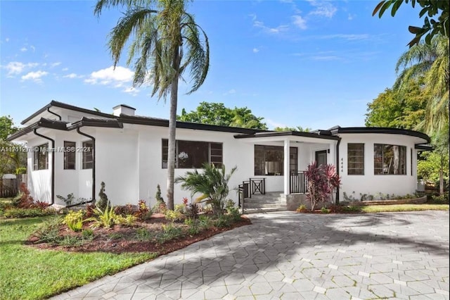 view of front of home with covered porch