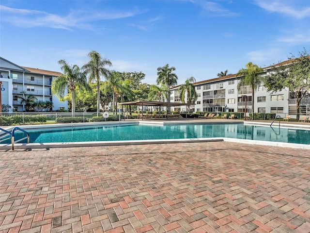 view of swimming pool