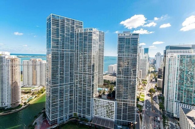 495 Brickell Ave Unit Bay407, Miami, FL 33131 - skyline view with a nearby body of water