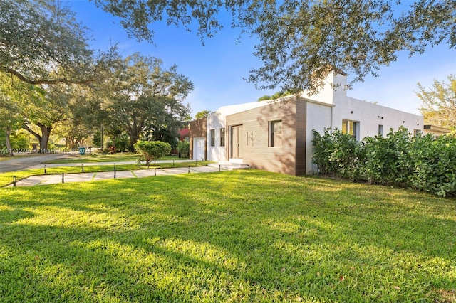 665 NE 117th St, Biscayne Park, FL 33161 - view of green lawn