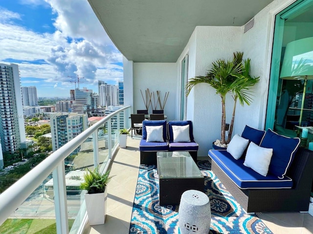 balcony featuring an outdoor hangout area