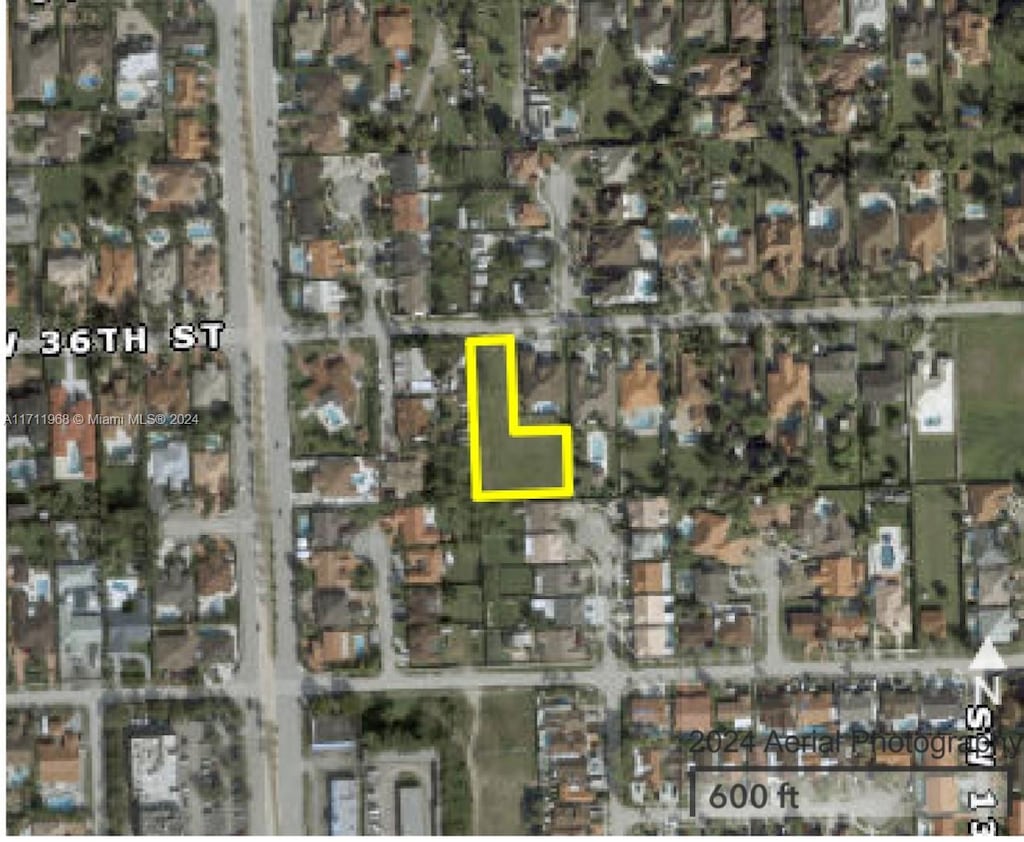13600 SW 36th St, Miami, FL 33175 - photo 1