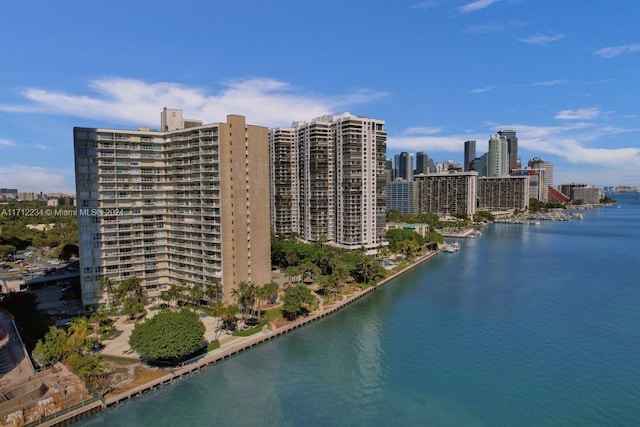 bird's eye view featuring a water view