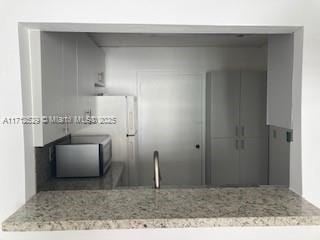 345 Ocean Dr Unit 424, Miami Beach, FL 33139 - photo 5