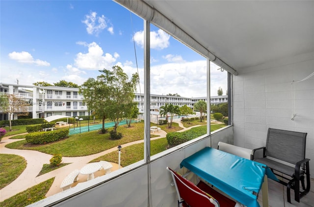 view of sunroom / solarium