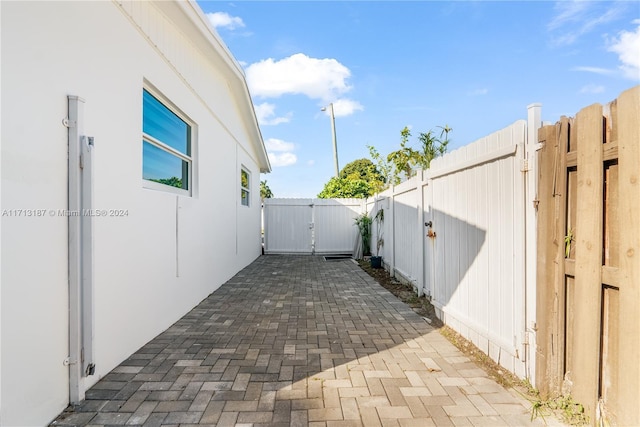 18361 NE 7th Ct, North Miami Beach, FL 33179 - photo 40