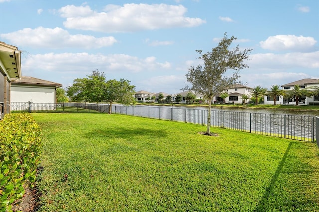 view of yard featuring a water view