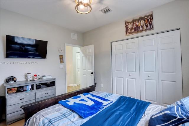 bedroom with a closet