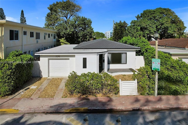 view of front of house featuring a garage