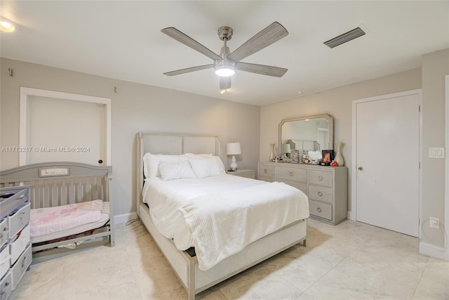 bedroom featuring ceiling fan