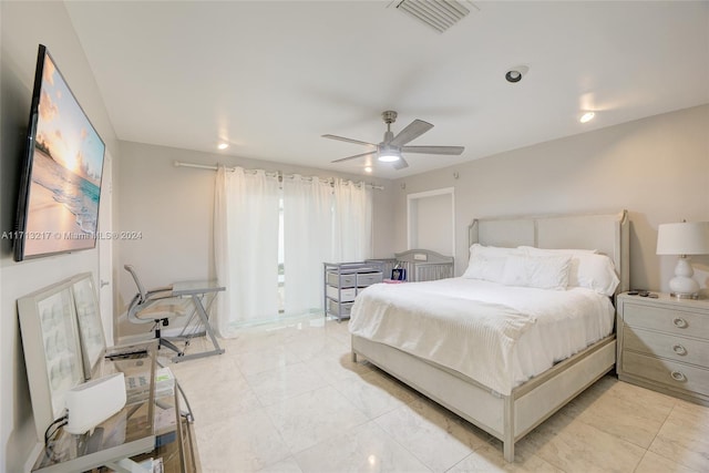 bedroom with ceiling fan