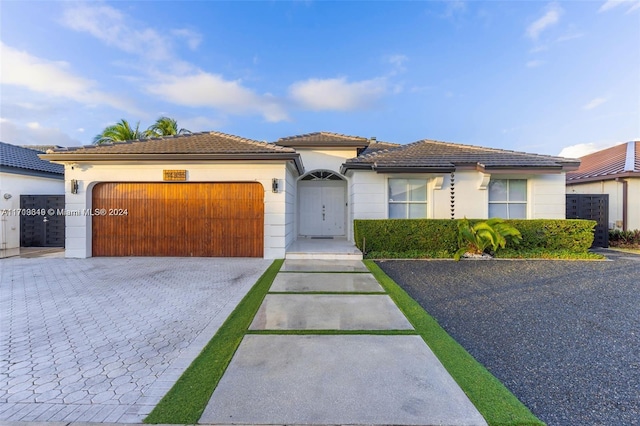 view of front facade with a garage