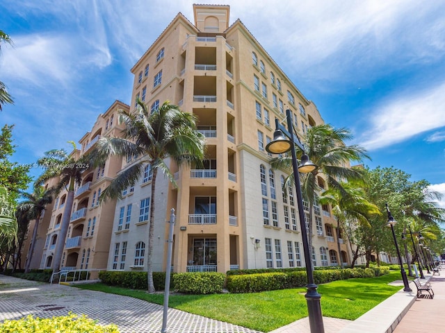 3001 NE 185th St Unit 517, Aventura, FL 33180 - photo 1