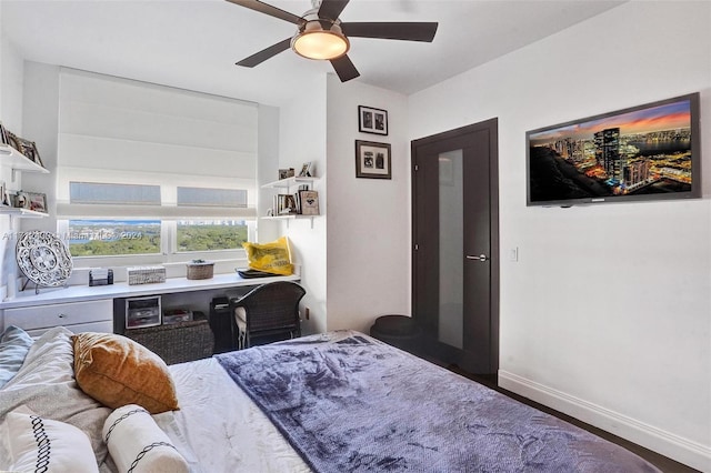 bedroom featuring ceiling fan