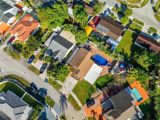 bird's eye view with a residential view