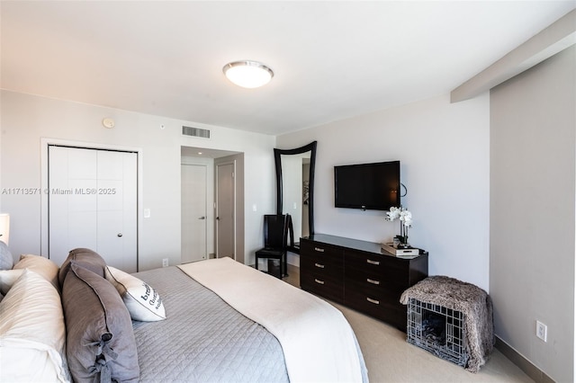 bedroom with a closet