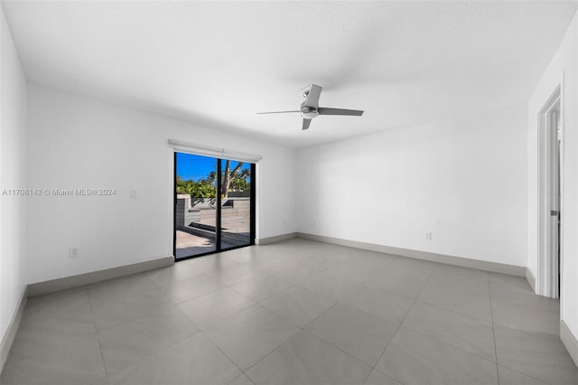 unfurnished room featuring ceiling fan