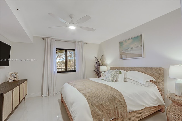 bedroom with ceiling fan