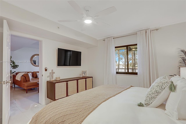 bedroom with ceiling fan