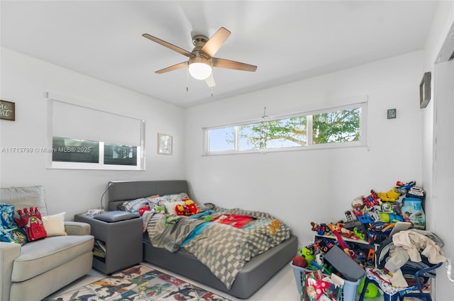 bedroom with ceiling fan