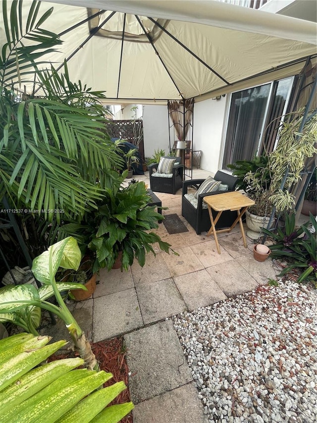 view of patio featuring an outdoor living space