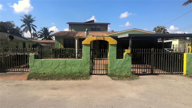 view of front facade