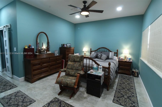 bedroom featuring ceiling fan