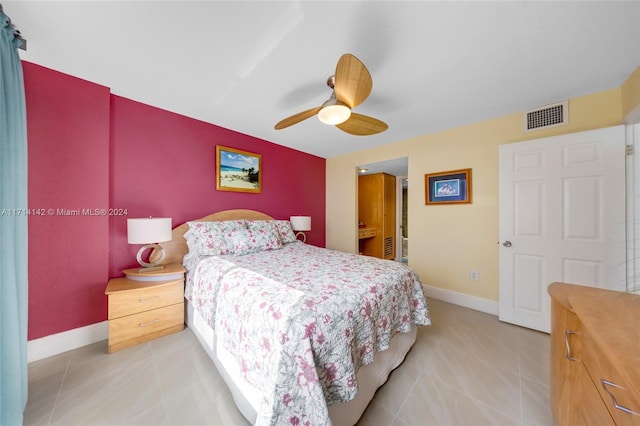 bedroom featuring ceiling fan