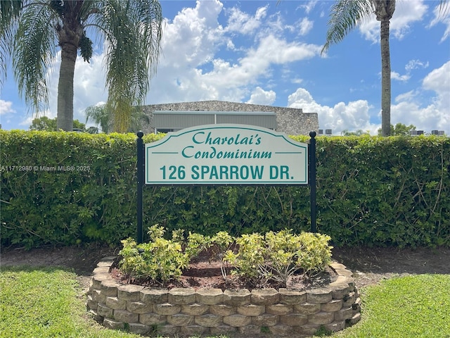 126 Sparrow Dr Unit 22B, Royal Palm Beach, FL 33411 - view of community sign