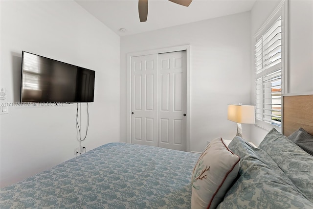 bedroom featuring a closet and ceiling fan