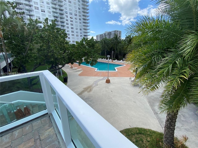 view of swimming pool