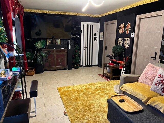 50 NW 209th St, Miami Gardens, FL 33169 - view of tiled living room
