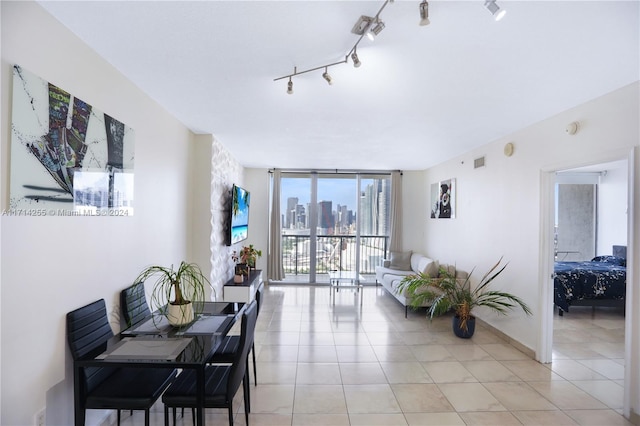 1750 N Bayshore Dr Unit 3210, Miami, FL 33132 - dining space with floor to ceiling windows, light tile patterned flooring, and a view of skyline