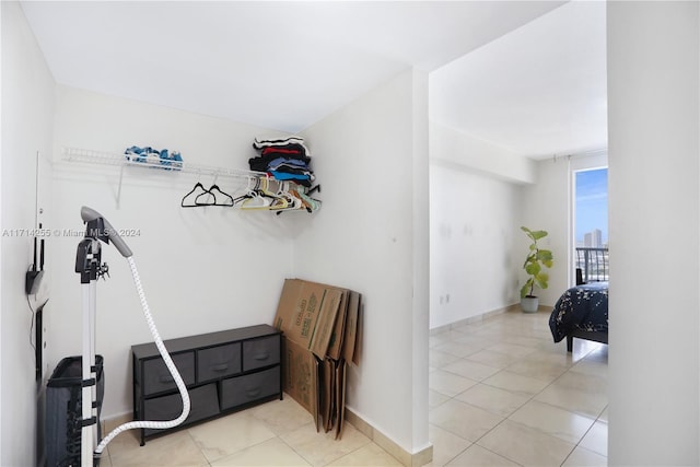 1750 N Bayshore Dr Unit 3210, Miami, FL 33132 - walk in closet featuring tile patterned floors