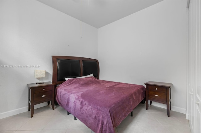 bedroom featuring vaulted ceiling