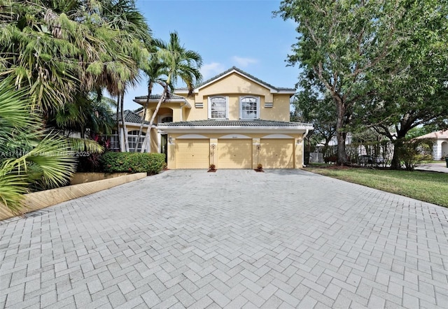 view of front facade with a garage