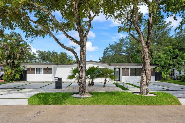 view of single story home