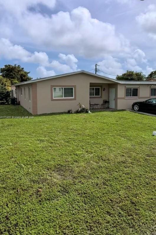 600 SW 28th Way, Fort Lauderdale, FL 33312 - photo 1