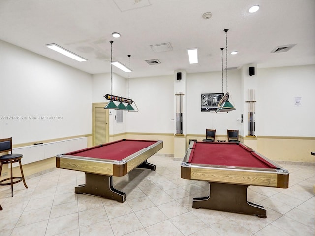 recreation room with billiards