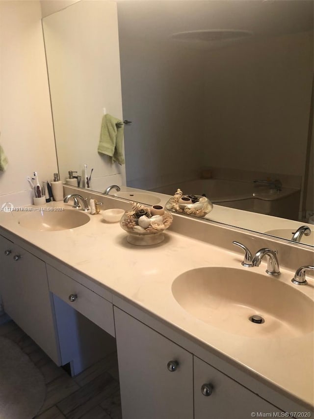 bathroom with vanity