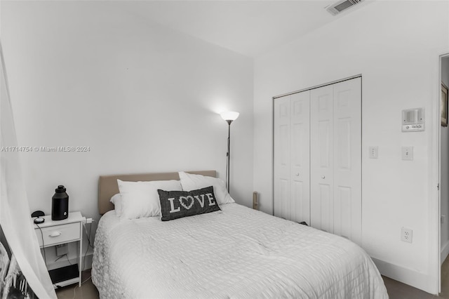 bedroom with a closet