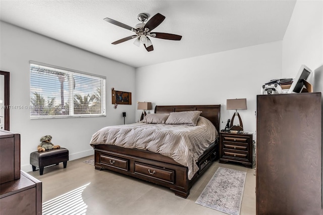 bedroom with ceiling fan