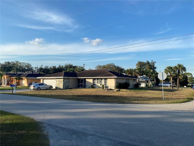 Listing photo 3 for 3107 E 6th St, Lehigh Acres FL 33972