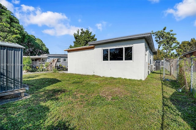 exterior space featuring a yard