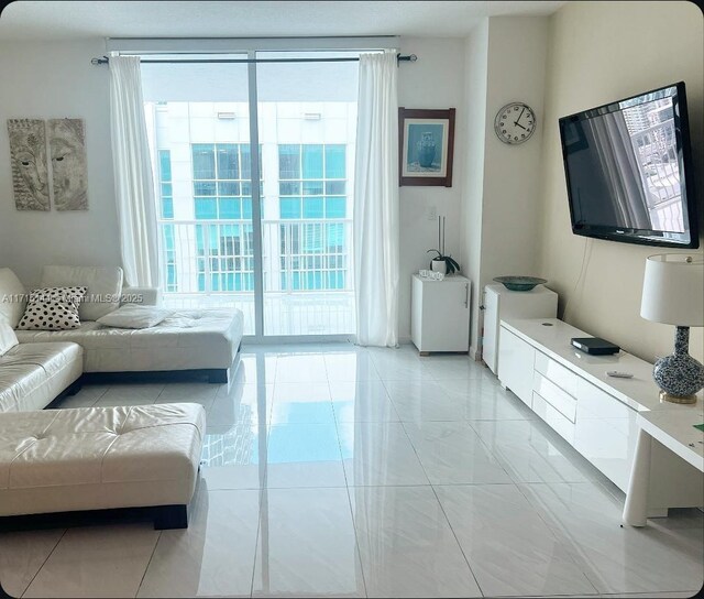 1200 Brickell Bay Dr Unit 4214, Miami, FL 33131 - photo 9