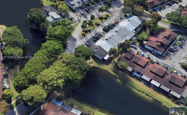 bird's eye view featuring a water view