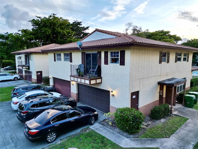 view of front of home featuring a garage